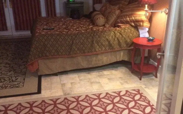 The Villa Bed & Breakfast - Adults Only