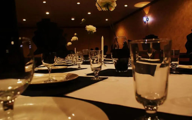 Burntwood Hotel