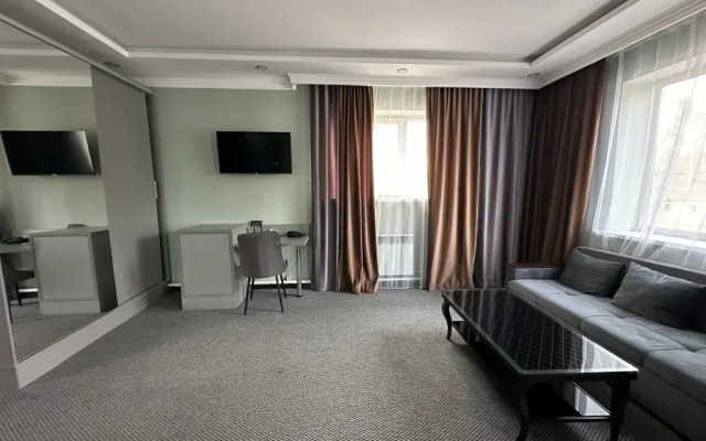Faeton Hotel