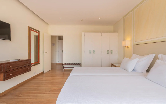 Carvoeiro Hotel