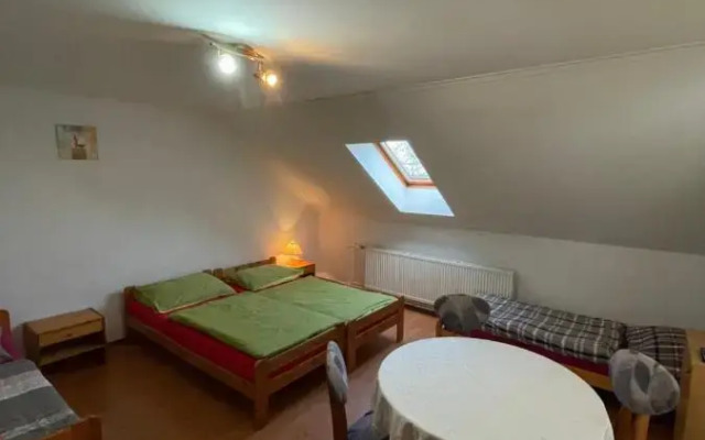 Penzion Ema - Častá