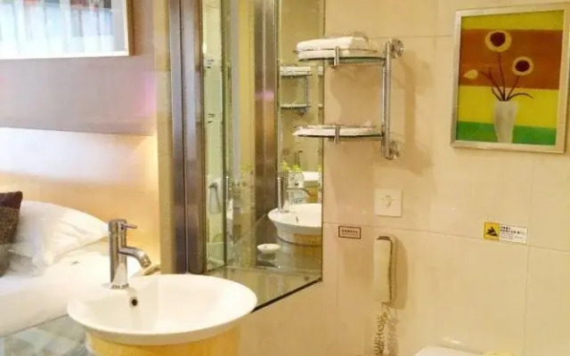 Yulong International Hotel