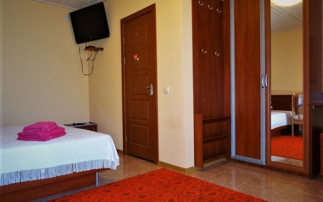 Гостиница Guest House OLIO в Саках отзывы, цены и фото номеров - забронировать гостиницу Guest House OLIO онлайн Саки комната для гостей