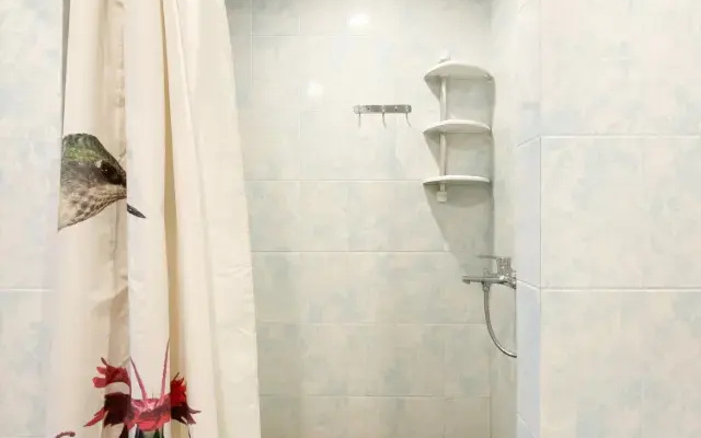Apartamenty Scast'e zit' v centre Sevastopola na ul. Bol'saa Morskaa, d.41