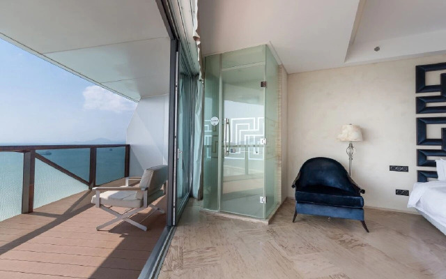 Phoenix Island Supreme Seaview Holiday Hotel