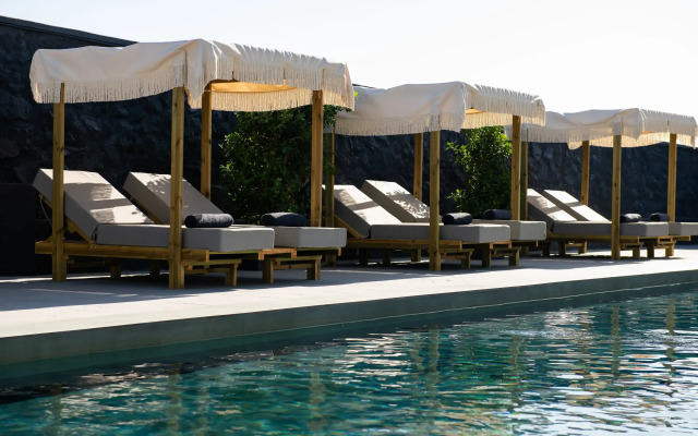 Bios Santorini Vegan - Vegetarian Boutique Hotel 