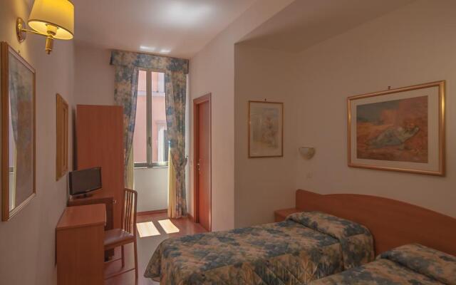 Tirreno Hotel