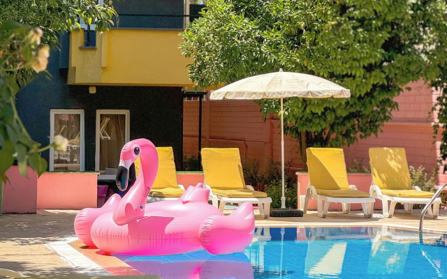 Gold Twins Boutique Hotel