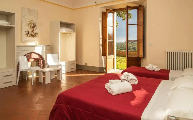 Villa Norcenni Aparthotel