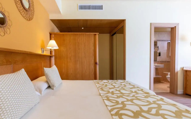 Ona Palmira Paradise Hotel