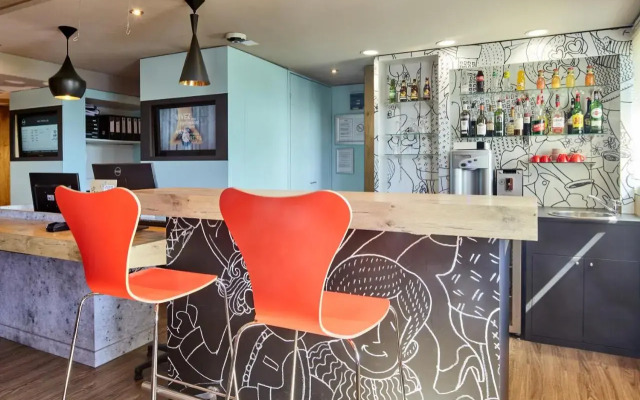 B&B HOTEL Versailles Le Chesnay