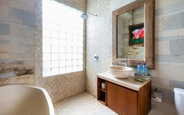 Kakul Villas & Suites
