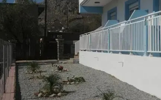 Stelios Studios