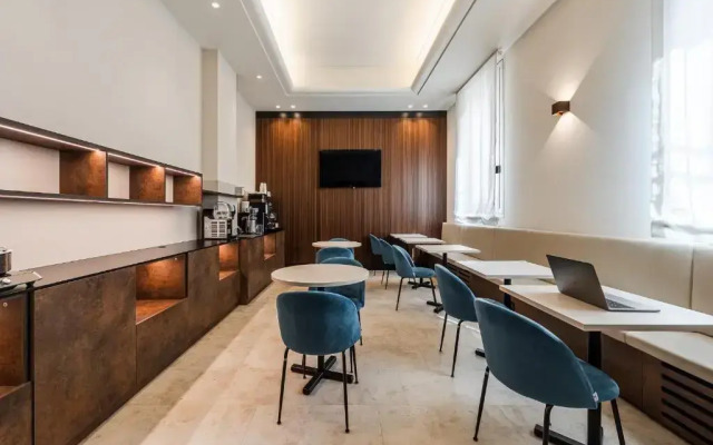 Astor Hotel