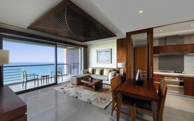 Pullman Oceanview Sanya Bay Resort & Spa