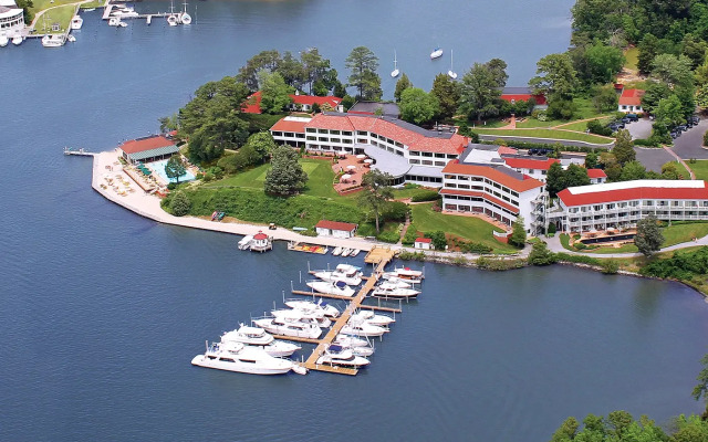 The Tides Inn