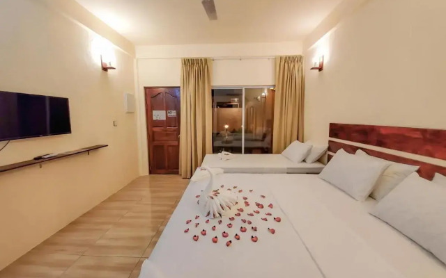 Shoreline Grand Hotel