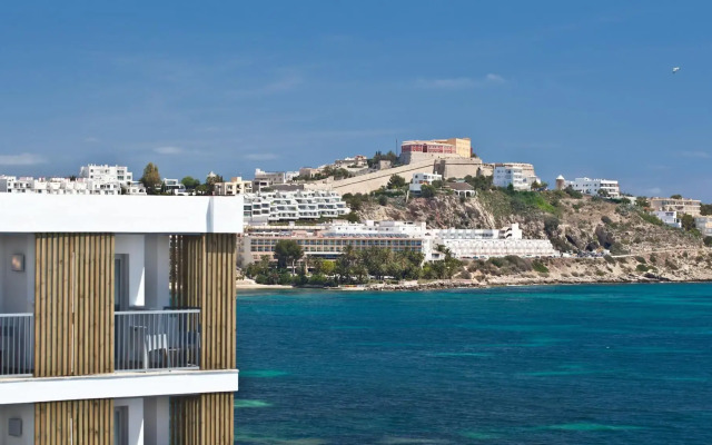 Ryans Ibiza Apartments - Adults Only