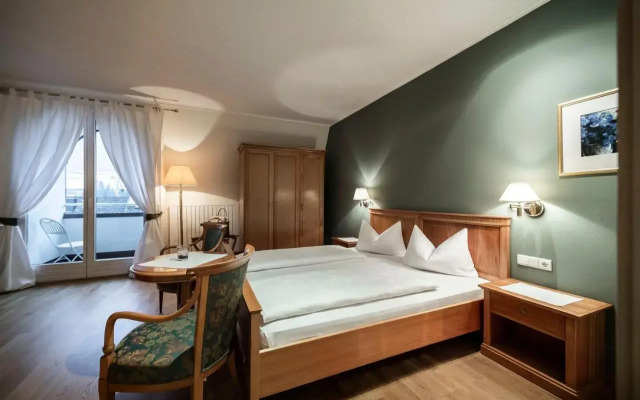Post Hotel