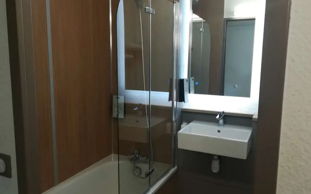 Hotel Kyriad Direct Valence Nord - Bourg Les Valence