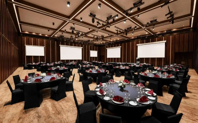 L7 WEST LAKE HANOI By LOTTE HOTELS