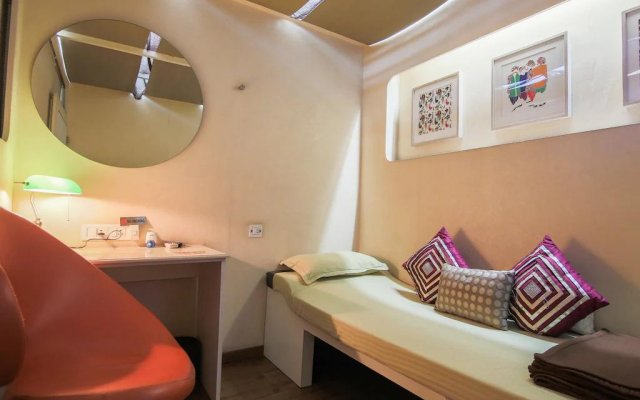 Delhi Airport Snooze - Sleeping Pods Hotel