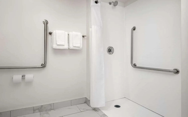 Spark by Hilton Brockville