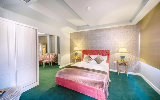 Phoenicia Comfort Hotel