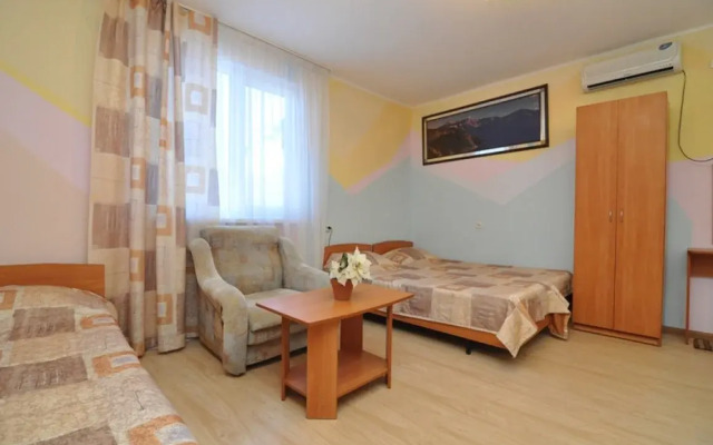 Kardinal Guest House