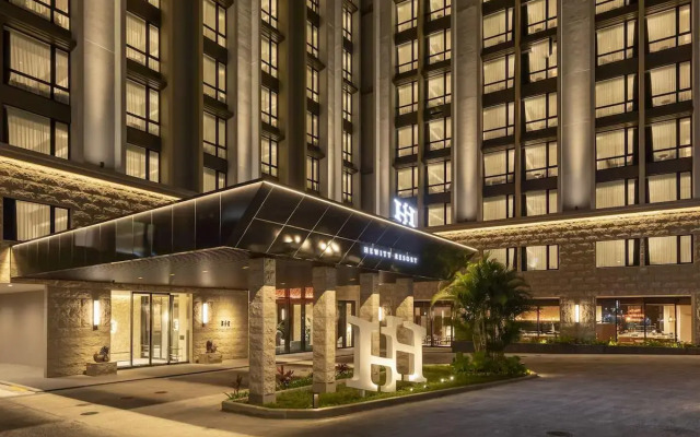 Hewitt Resort Naha