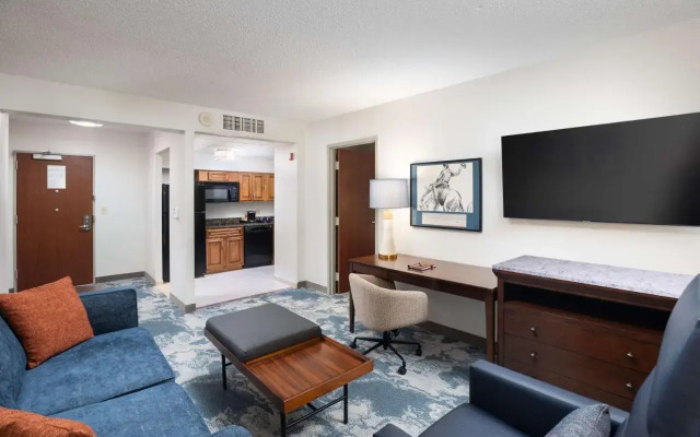 DoubleTree by Hilton Houston Medical Center Hotel & Suites