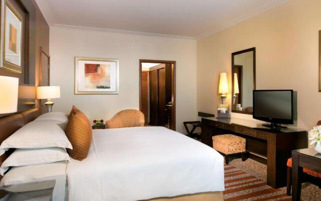 Swissotel Al Murooj Dubai Hotel