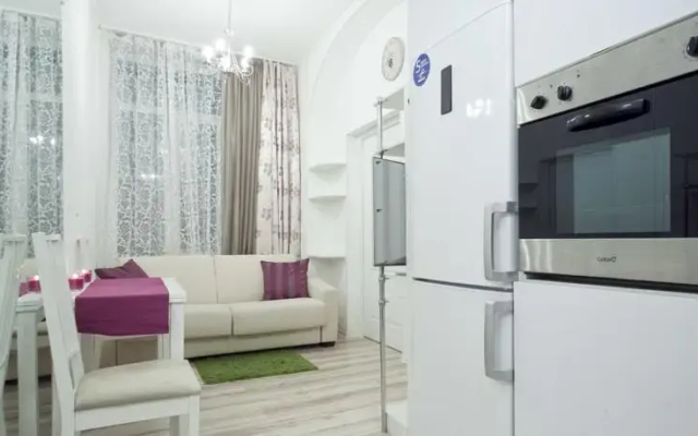 Na Konushennoy Apartment