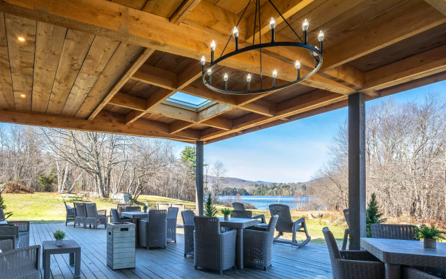 Mountain Meadows Lodge