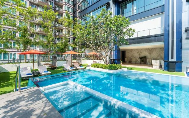 SILQ Hotel And Residence