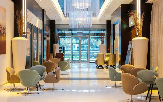 Отель ibis One Central Hotel