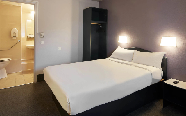 B&B Hotel Saclay