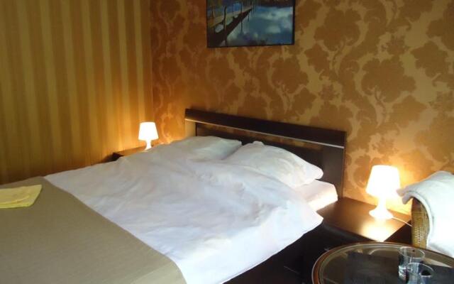 Viktoria Hotel