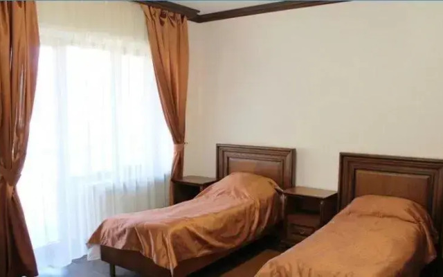 4 Sezona Hotel