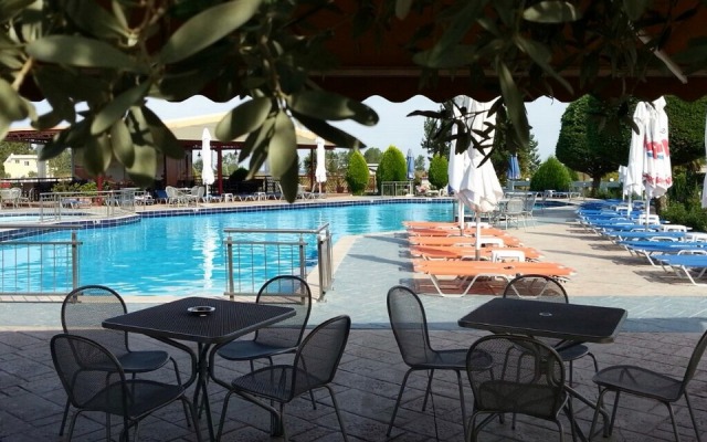 Grand Platon Hotel