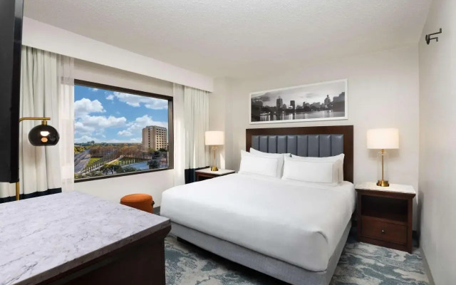 DoubleTree by Hilton Houston Medical Center Hotel & Suites