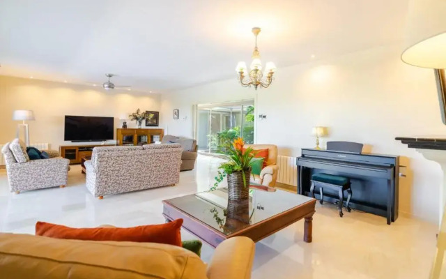 Sant Marcal Luxury