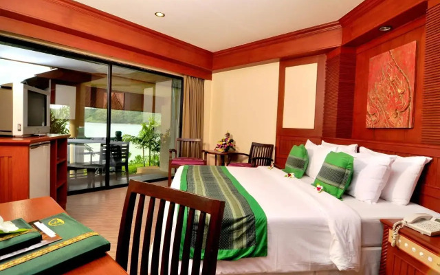Phi Phi Island Cabana Hotel