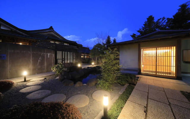 Fuji Onsenji Yumedono Hotel