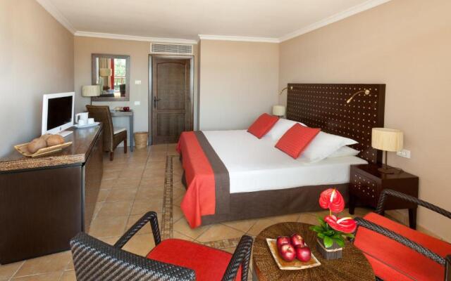 Seaside Sandy Beach Hotel