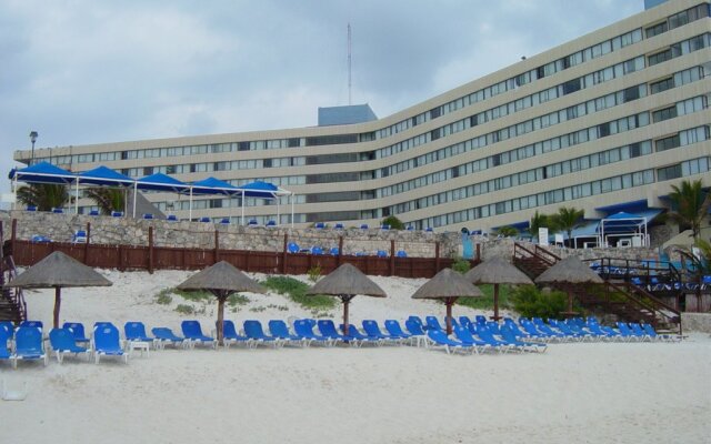 Caribbean Village Cancun