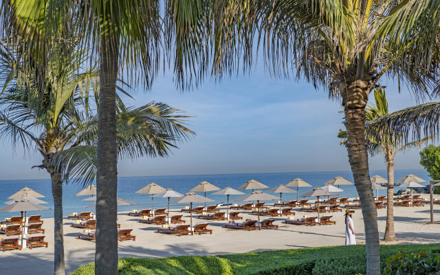 Отель The Oberoi Beach Resort Al Zorah