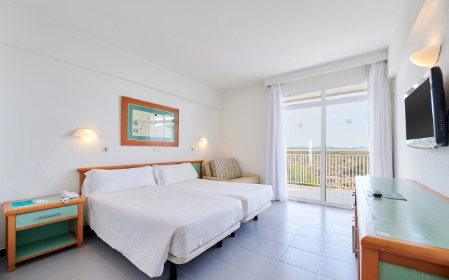 AluaSun Cala Antena – All Inclusive