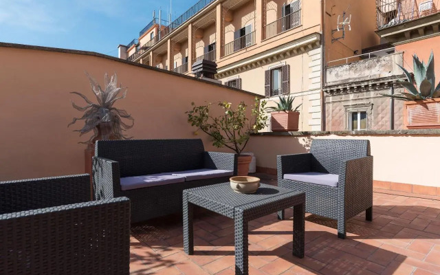 Monti Stunning Apartment with Terrace