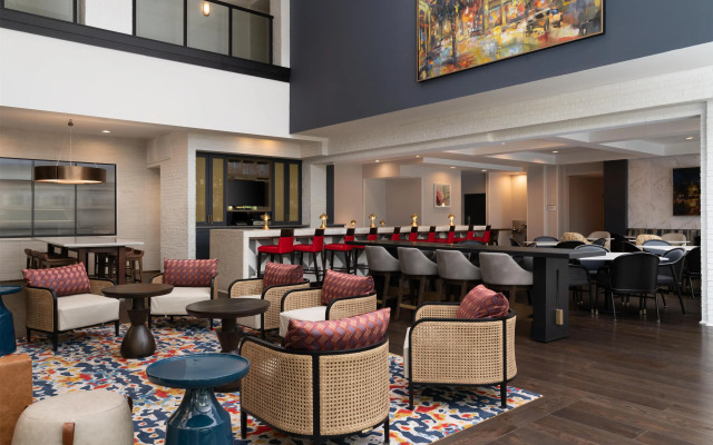 Hilton Garden Inn Charleston Waterfront/Downtown